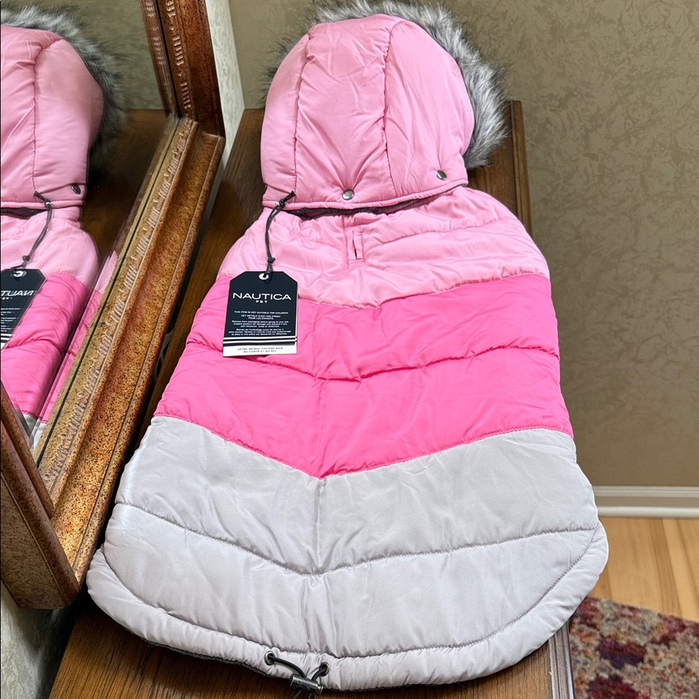 Nautica Dog puffer jacket with removeable faux fur hood. Size XL. Pinks & Gray.